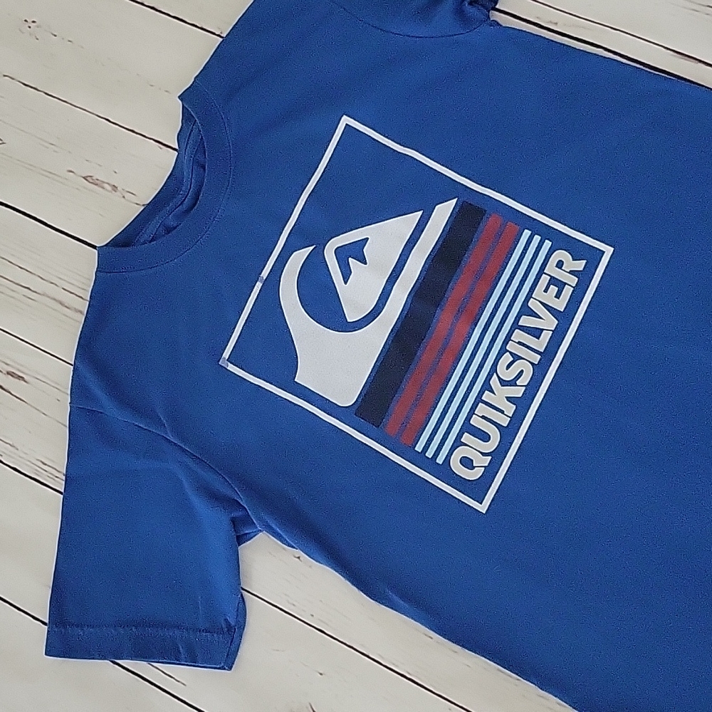 Quiksilver Tee - Picture 2 of 6